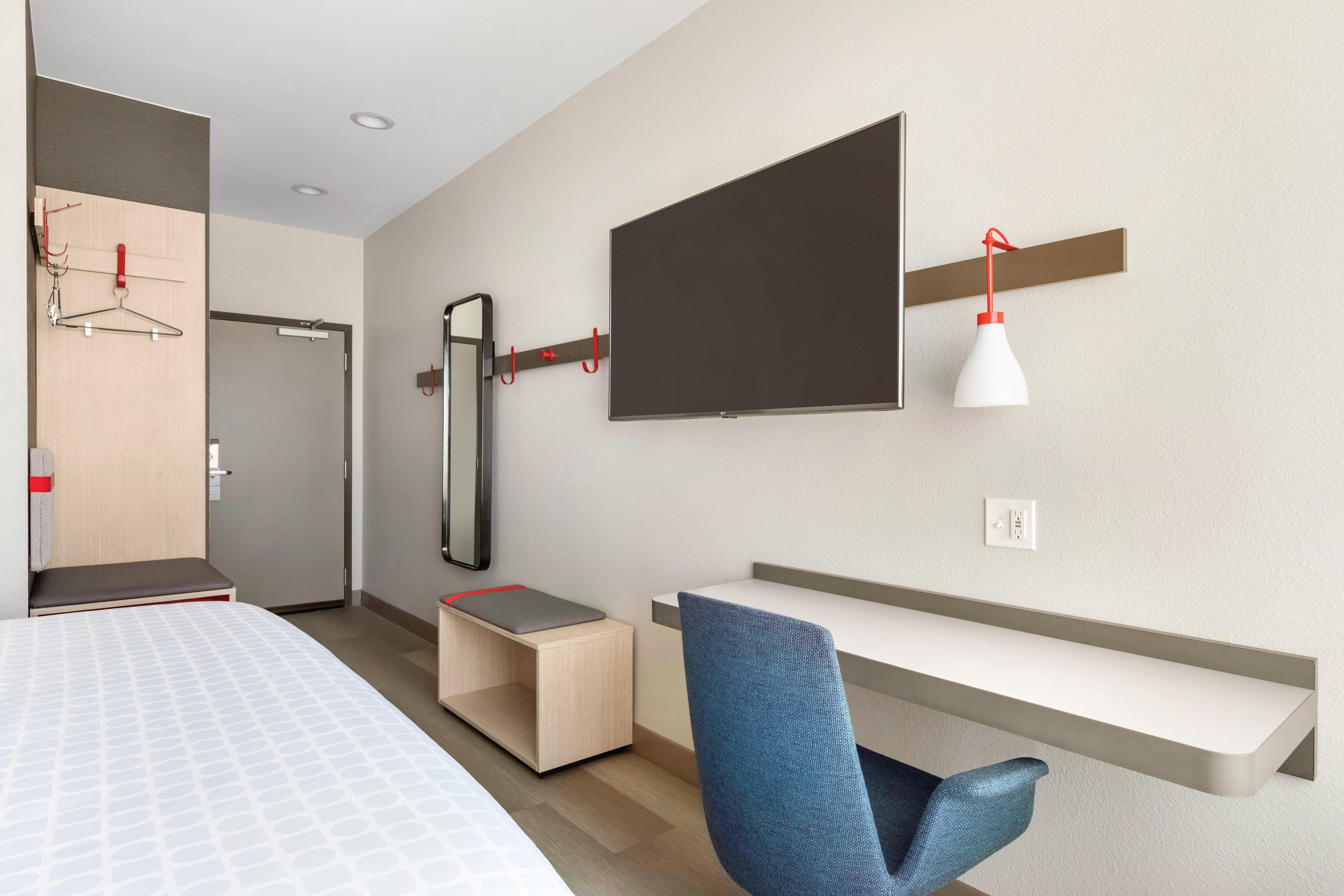 Avid Hotels - Beaumont By Ihg Екстериор снимка