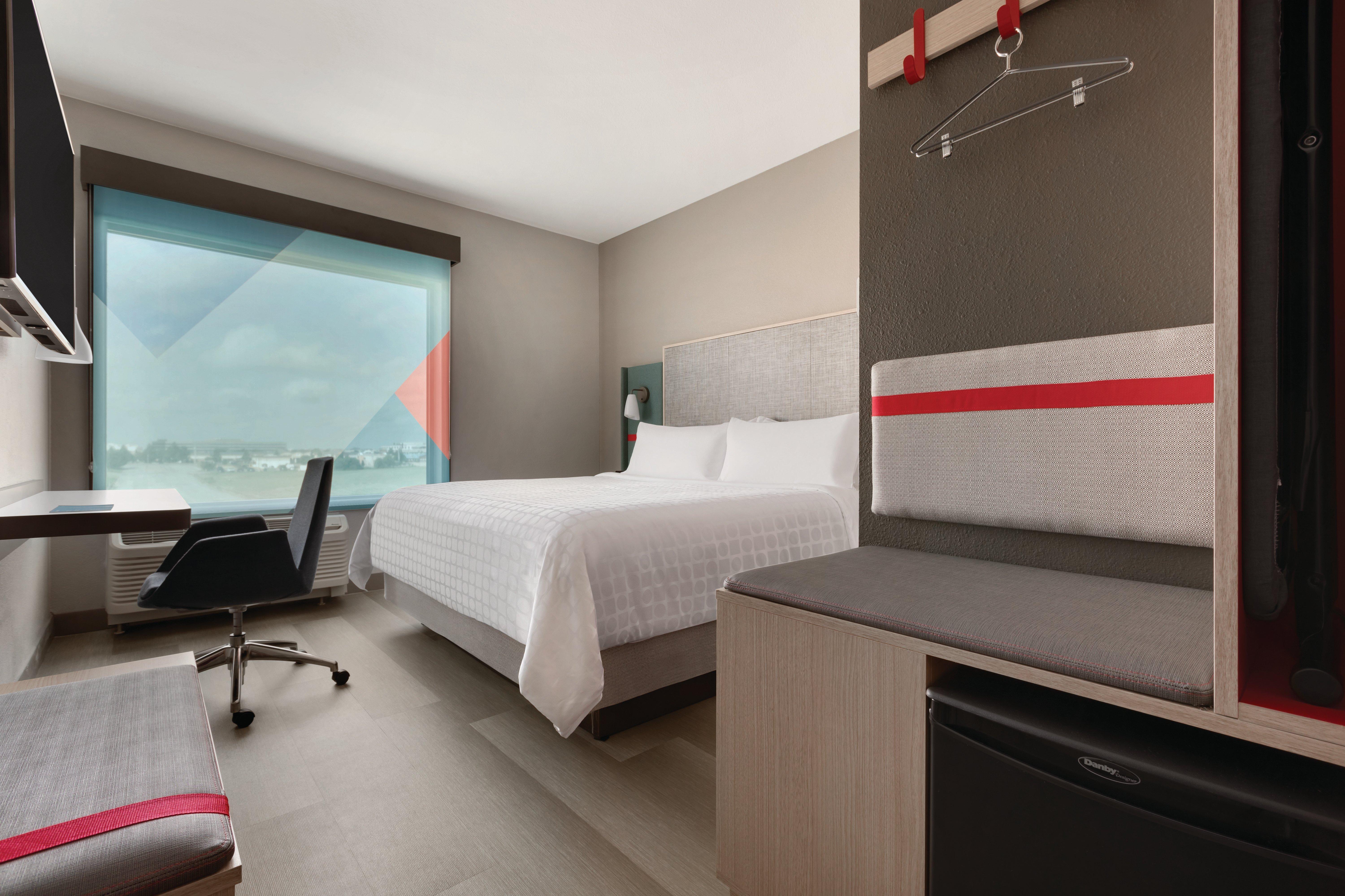 Avid Hotels - Beaumont By Ihg Екстериор снимка