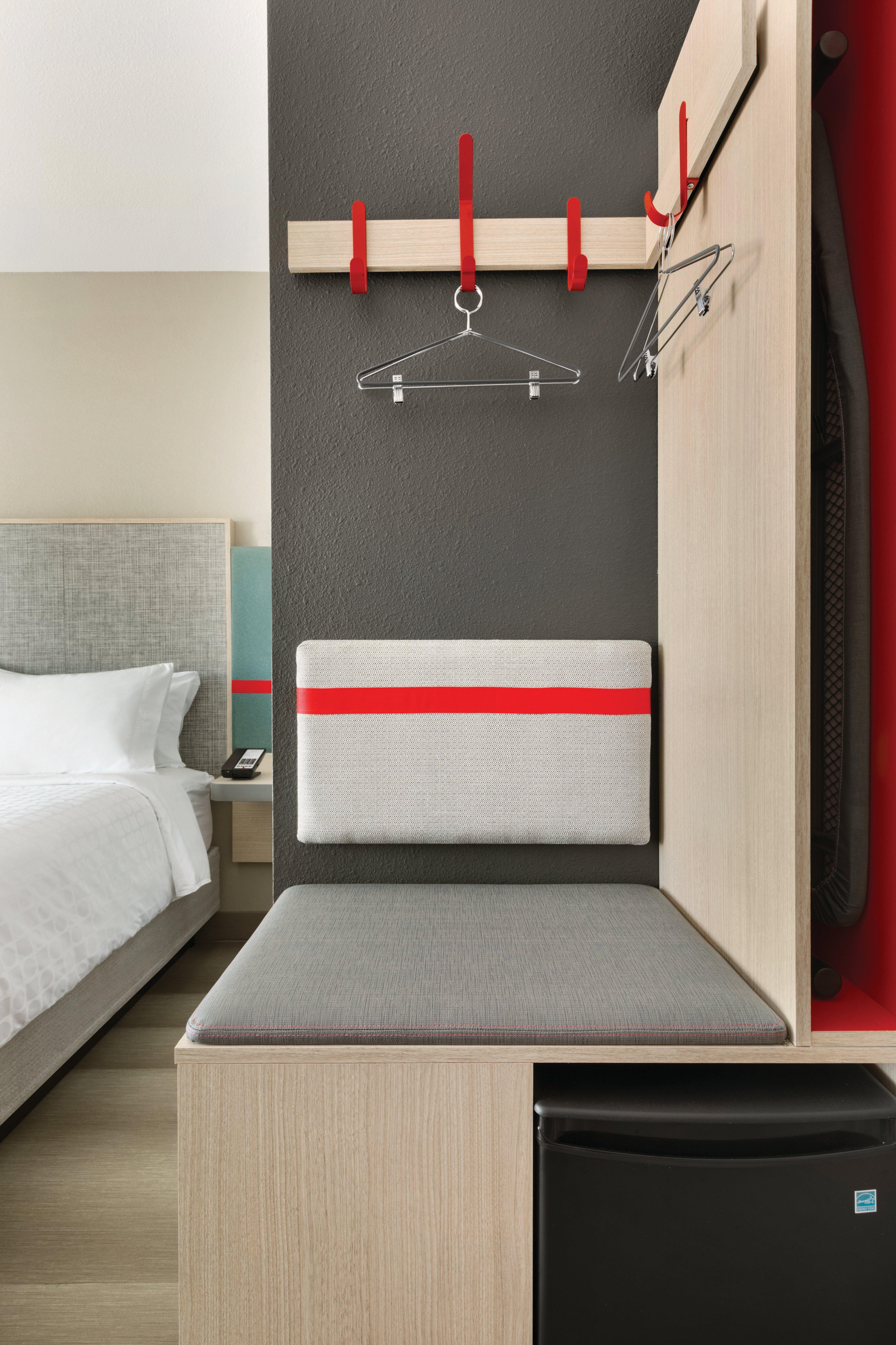 Avid Hotels - Beaumont By Ihg Екстериор снимка